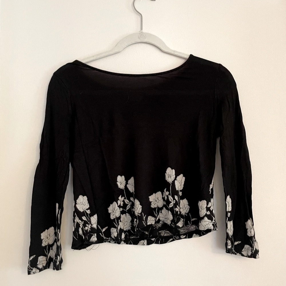 Urban outfitters floral crop top